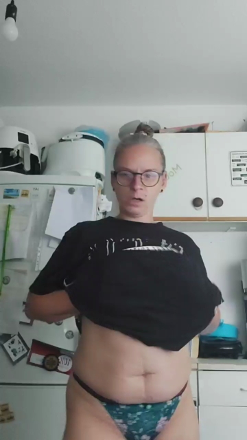 Hot_Claudia 25-07-2021 Wet 